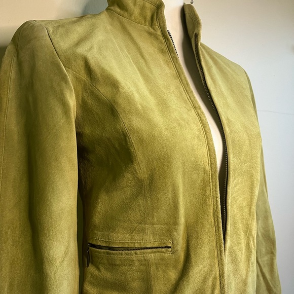 Leather jacket - Picture 6 of 11